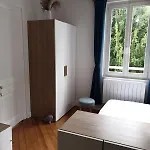 Daire Meuble Tres Cosy A Proximite De Toutes Commodites Rouen